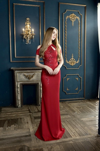 Váy dạ hội đuôi cá cut out cách điệu