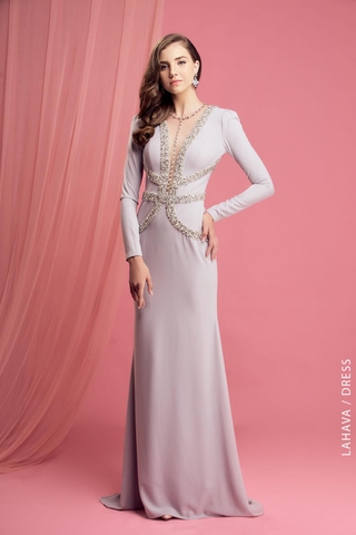 Váy dạ hội đuôi cá tay kết cườm tạo hoạ tiết