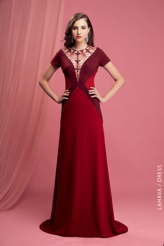 Đầm dạ hội trung niên đính kết sang trọng