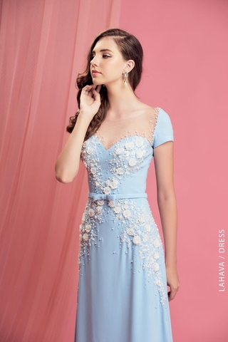 Váy dạ hội nhẹ nhàng kết hoa 3D nữ tính