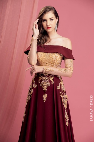 Váy dạ hội trễ vai tay dài sang trọng