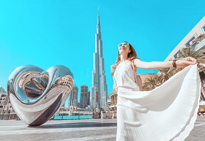 Du lịch Dubai 2024: Tháp Burj Khalifa, sa mạc đỏ rực, những trung tâm thương mại hiện đại và những khu vui chơi giải trí đẳng cấp - du lịch Dubai 2024 đang chờ bạn khám phá! Đặt chân đến nơi đây, bạn sẽ được trải nghiệm hết mình với những trải nghiệm khó quên và tạo dấu ấn độc đáo cho chuyến đi của mình.