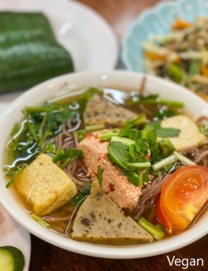 BÚN RIÊU GẤC CHAY THỰC DƯỠNG