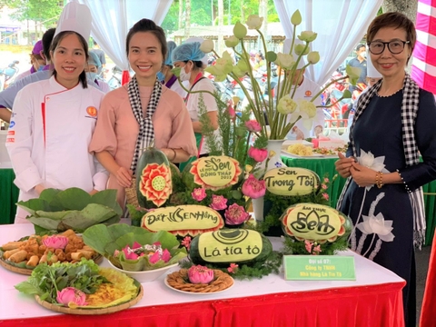 KỶ LỤC 200 MÓN ĂN TỪ SEN TẠI ĐỒNG THÁP
