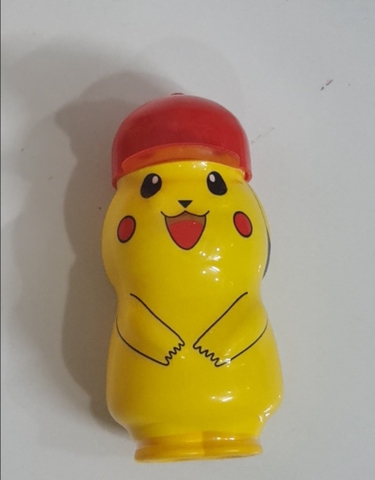 Kẹo sữa ong chúa Pikachu