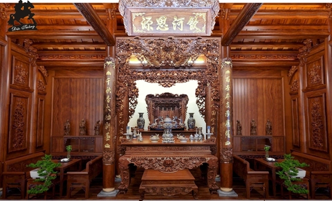 Phòng thờ truyền thống