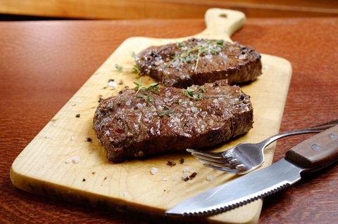 [SALE] CHỈ 169k/khay ~4 MIẾNG BÒ BEEFSTEAK