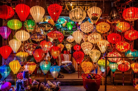 HOI AN WALKING AND LANTERN MAKING CLASS TOUR