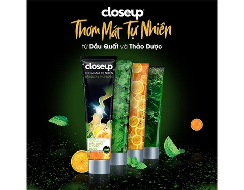 Kem Đánh Răng Closeup Việt Quất Detox - Tuýp 180G