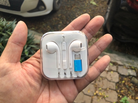 [SE20] Tai Nghe Iphone 7 Hộp nhựa auto