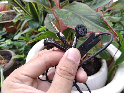 [SE12.5] Tai nghe m20 đen hàng zin bóc máy Jack 3.5mm