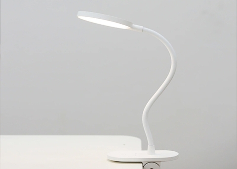 Đèn kẹp bàn tích điện Yeelight LED J1 YLTD10YL