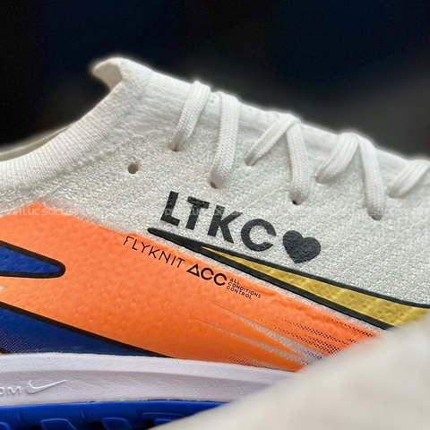 Phí in giày bóng đá