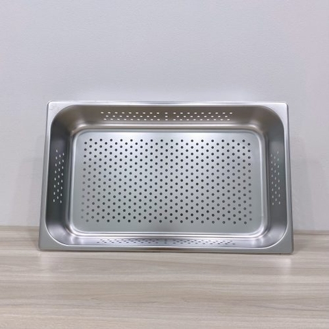 Khay inox GN 1/1/15 kích thước 530x325x150 cm đục lỗ Sus 304