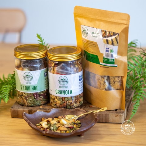 Combo Granola & Hạt dinh dưỡng kèm Thanh gạo lứt chà bông