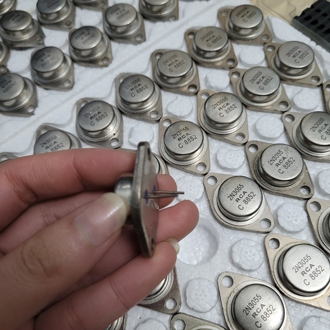 Sò sắt 2N3055 RCA tháo máy