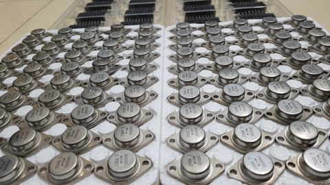 Sò sắt 2N3055 RCA tháo máy