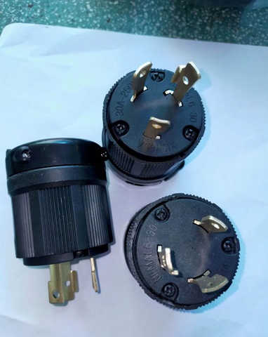 Phích cắm 3chấu 30A-250v Nema L6-30R YGB-058