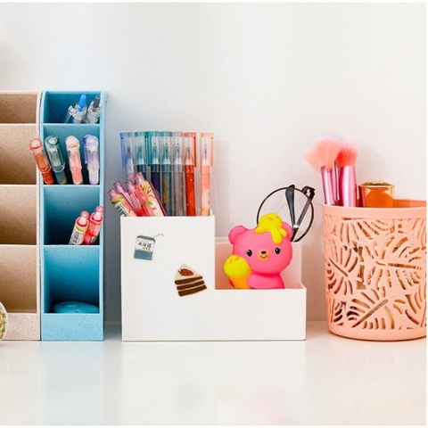 ( KÈM  STICKER ) Ống cắm bút 3 ngăn hình chữ nhật 10*15*7.4cm