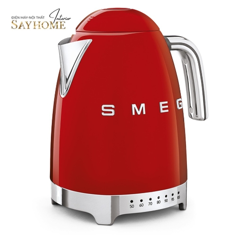 Ấm đun nước SMEG KLF04RDEU 1,7 lít màu đỏ — góc nghiêng và bảng điều khiển nhiệt