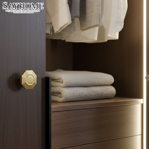 Núm tủ hiện đại màu đen mờ và vàng SH1824