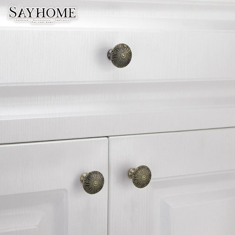 Núm tủ tân cổ điển vintage màu đồng, vàng đồng và vàng gold SH8209