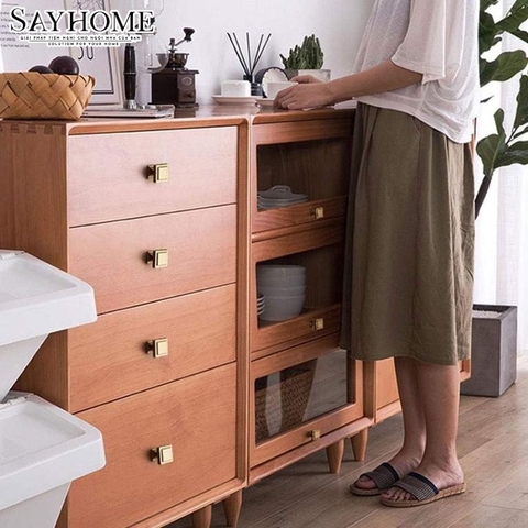 Núm tủ hiện đại màu vàng gold SH8881