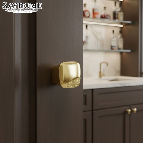 Núm tủ tân cổ điển vintage màu vàng gold SH8999