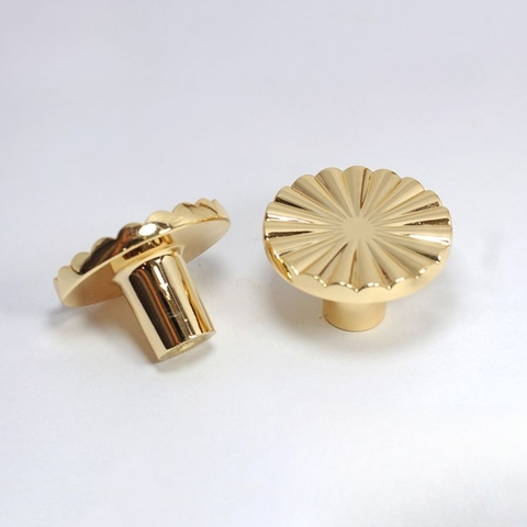 Núm tủ hiện đại màu vàng gold SH2883