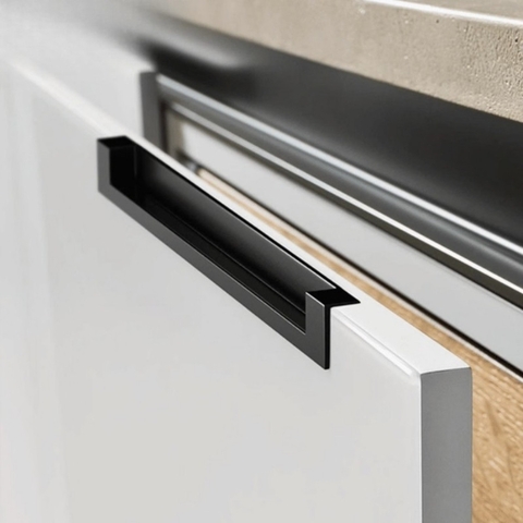 Tay nắm âm tủ hiện đại màu đen SH5529