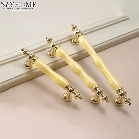 Tay nắm tân cổ điển Vintage màu vàng mặt sứ cao cấp vàng kem SH2028