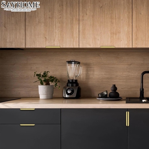 Tay nắm tủ áo thanh dài hiện đại màu vàng xước SH160