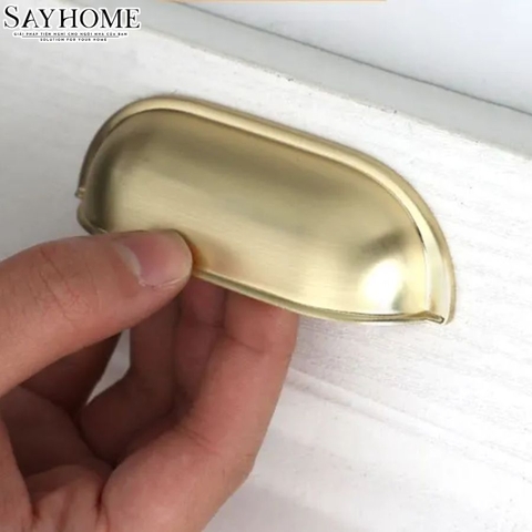 Tay nắm tủ hiện đại bán nguyệt màu vàng gold SH5585