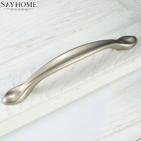 Tay nắm tủ hiện đại màu đen và màu bạc SH8890