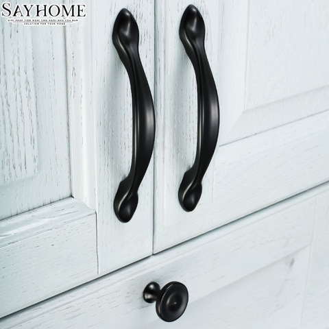 Tay nắm tủ hiện đại màu đen và màu bạc SH8890