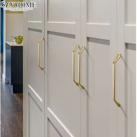 Tay nắm tủ hiện đại màu vàng mờ SH3351