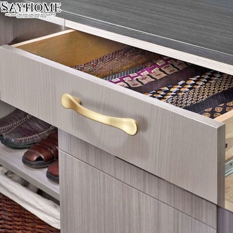 Tay nắm tủ hiện đại màu vàng mờ SH8954
