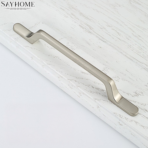 Tay nắm tủ hiện đại màu bạc SH8895