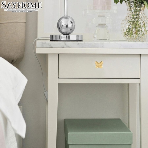 Núm tủ hình bướm màu vàng gold 18k SH1883