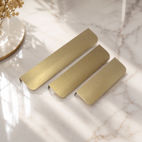 Tay nắm tủ hiện đại màu vàng gold SH260