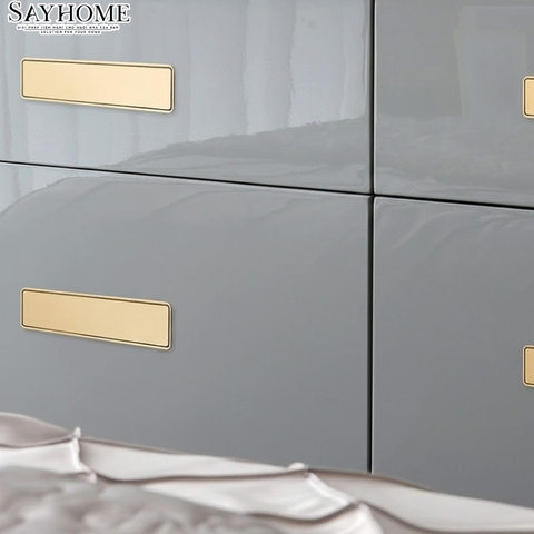 Tay nắm âm tủ hiện đại màu vàng gold SH5571