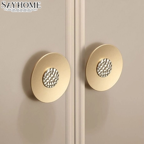 Núm tủ hiện đại cao cấp màu vàng mờ SH8043