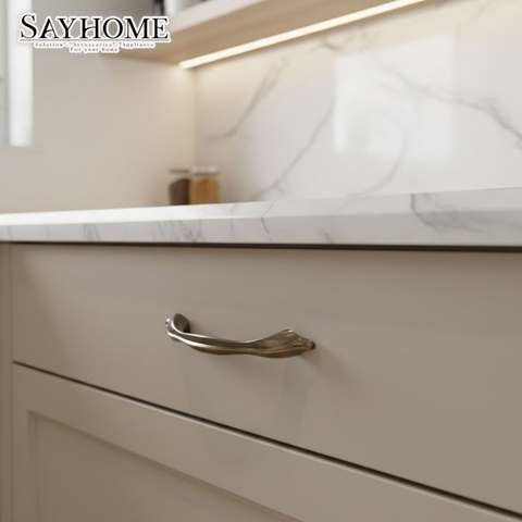 Tay nắm tủ tân cổ điển Vintage đồng SH8869