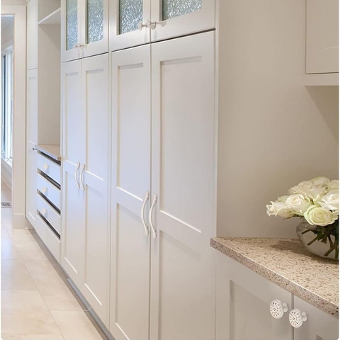 Tay nắm tủ tân cổ điển Vintage màu trắng ngọc viền vàng SH9393