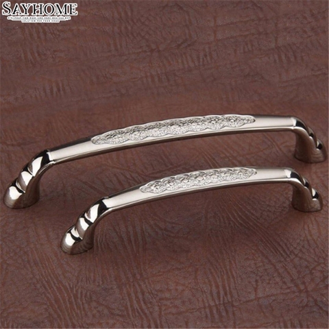 Tay nắm tủ tân cổ điển màu bạc SH8296