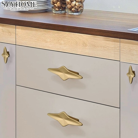 Tay nắm tủ tân cổ điển màu vàng gold SH8985