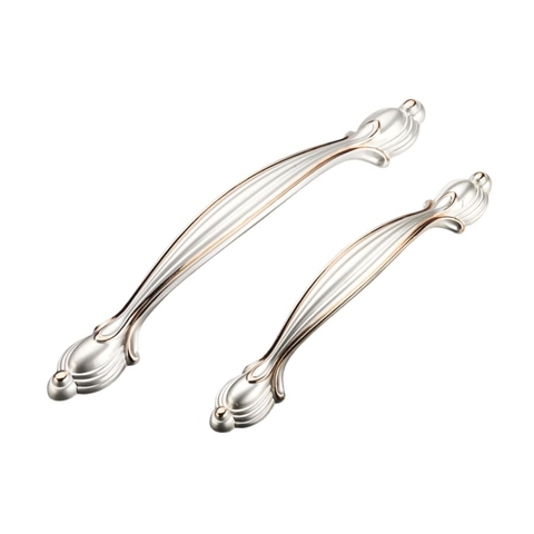 Tay nắm tủ tân cổ điển vintage màu bạc viền vàng SH8855