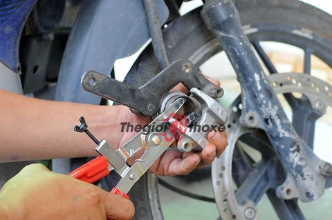Kìm tháo mở piston heo dầu TOP