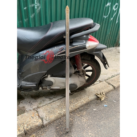 Lơ via làm lốp không săm được thiết kế với tay cầm vừa tay