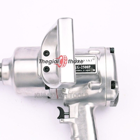 Súng tháo lắp ốc khí nén Kusaki được làm từ chất liệu thép nguyên khối